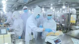 Đoàn kiểm tra quy trình chế biến hải sản tại Công ty TNHH Bex (khu công nghiệp Phan Thiết)