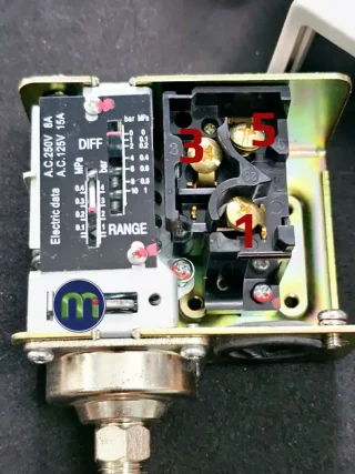 Vị trí các tiếp điểm trên công tắc áp suất AutoSigma HS