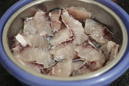 Chuẩn bị cá 