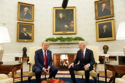Phòng Bầu dục dưới thời ông Biden, khi ông tiếp tổng thống đắc cử Trump ngày 13/11/2024. Ảnh: Reuters