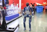 Robot hình người VinMotion do Việt Nam phát triển. Ảnh: Trần Quỳnh