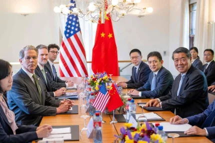 Quan chức cấp cao Mỹ và Trung Quốc gặp nhau tại Thụy Sĩ hồi tháng 5 để bàn về cuộc chiến thuế quan giữa hai nước - Ảnh: AFP