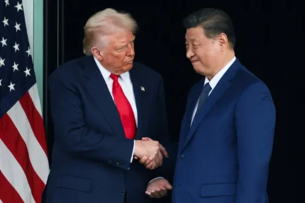 Mỹ - Trung Quốc thống nhất gì trong cuộc họp tuần này 1 Tổng thống Mỹ Donald Trump và Chủ tịch Trung Quốc Tập Cận Bình trong cuộc gặp ngày 30/10 tại Hàn Quốc. Ảnh: Reuters
