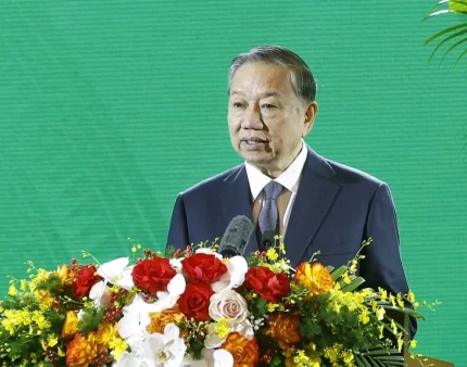 Tổng Bí thư Tô Lâm: Xuất khẩu công nghệ nông nghiệp để thu lợi nhuận về cho quốc gia 1 Tổng Bí thư Tô Lâm phát biểu tại lễ kỷ niệm - Ảnh: TTXVN