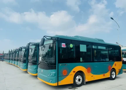 Doanh nghiệp Việt Nam lần đầu tiên xuất khẩu 1.000 xe bus sang Thái Lan 1 Xe bus Madein Vietnam được nghiên cứu, chế tạo, thiết kế hiện đại, đủ sức cạnh tranh quốc tế.