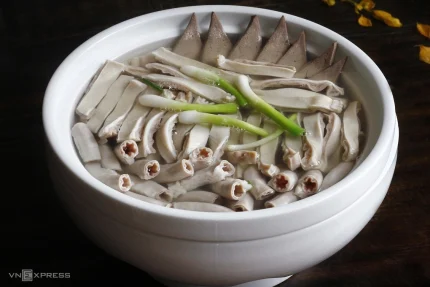 Nội tạng động vật là thực phẩm nên hạn chế. Ảnh minh họa: Bùi Thủy