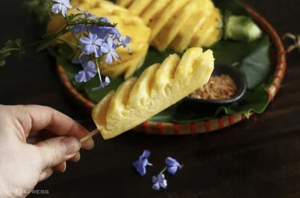 Dứa tương đối ít kali, natri và phốt pho, phù hợp với chế độ ăn của một số người bệnh thận. Ảnh: Bùi Thủy