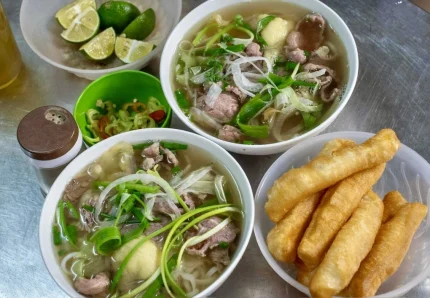 Quẩy không nên trở thành món ăn kèm thường xuyên. Ảnh minh họa: Hoàng Giang