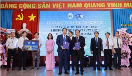 Sáng 3/10, Trường Đại học Nha Trang tổ chức ra mắt Diễn đàn Kinh tế biển (MEF) với sự tham dự của 250 đại biểu.